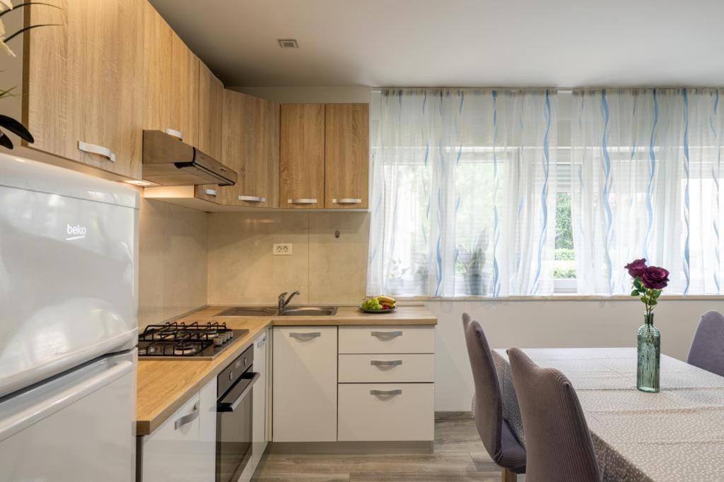Central Apartment Josko - Combine Parking&Beach&Old Town Split Exterior foto
